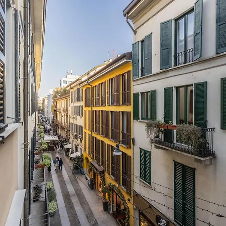 Brera Vicolo Fiori Apartment Milan Exterior photo